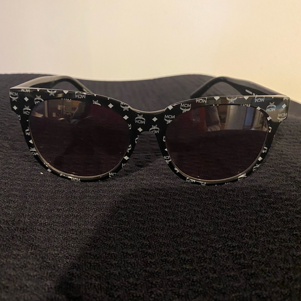 Mcm glasses